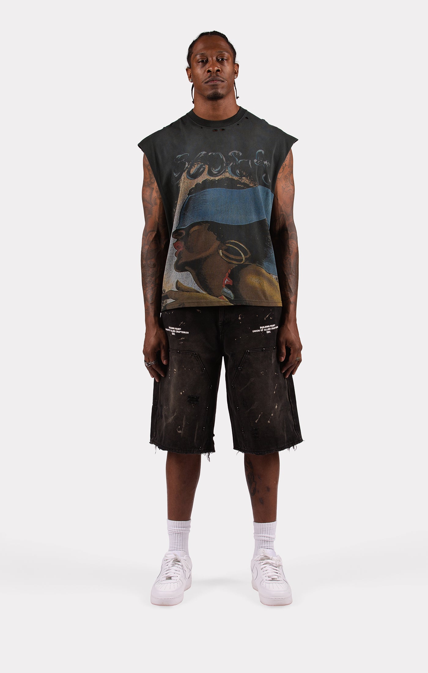 Monument Tank